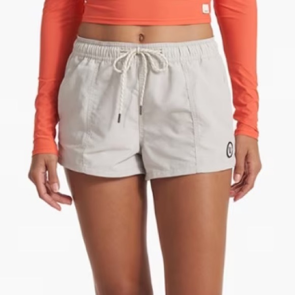 Vuori Pants - NWT Vuori Sunwashed Shorts Size XL